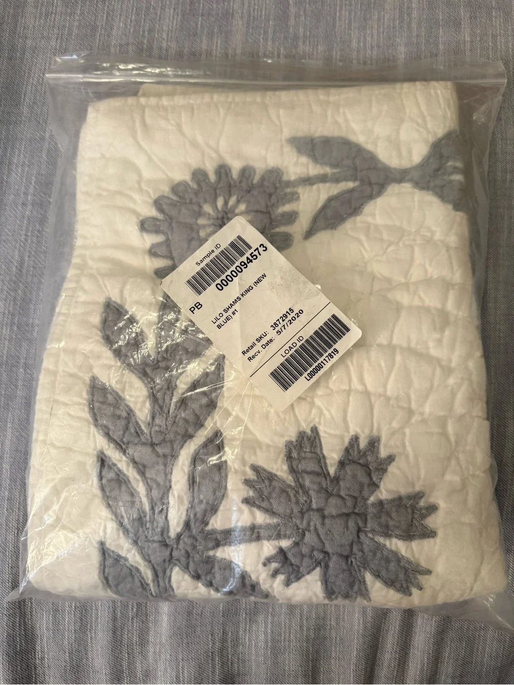 1 NWT Pottery Barn Lilo Sham (king) Blue sample